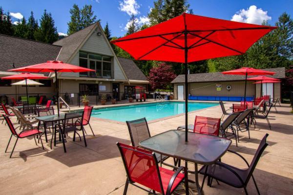 Sicamous Rv & Cabin Resort Malakwa Екстер'єр фото